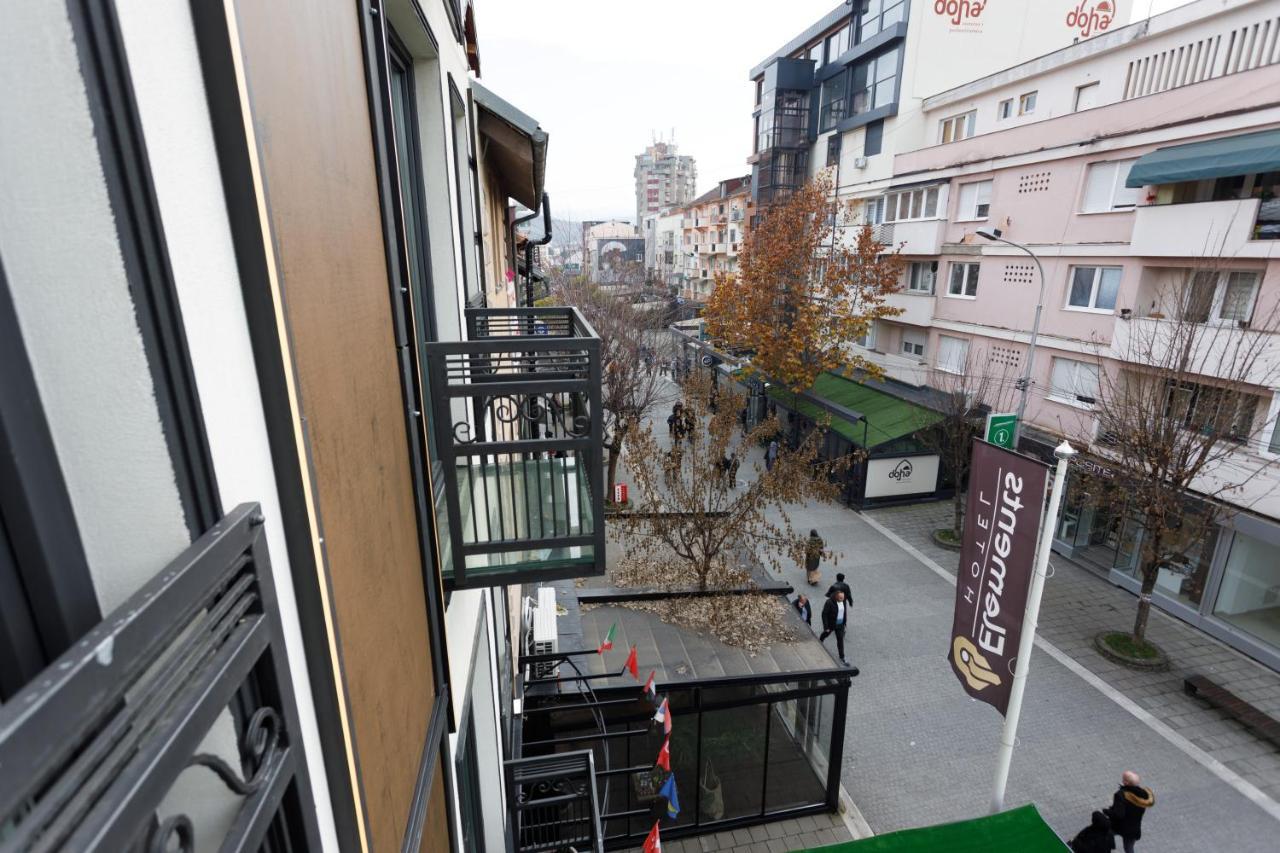 Hotel Elements โนวีปาซาร์ ภายนอก รูปภาพ