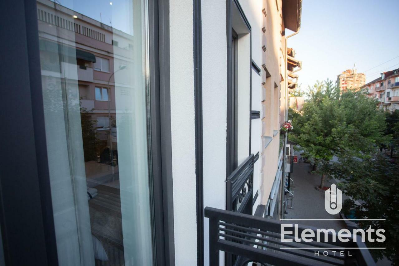 Hotel Elements โนวีปาซาร์ ภายนอก รูปภาพ