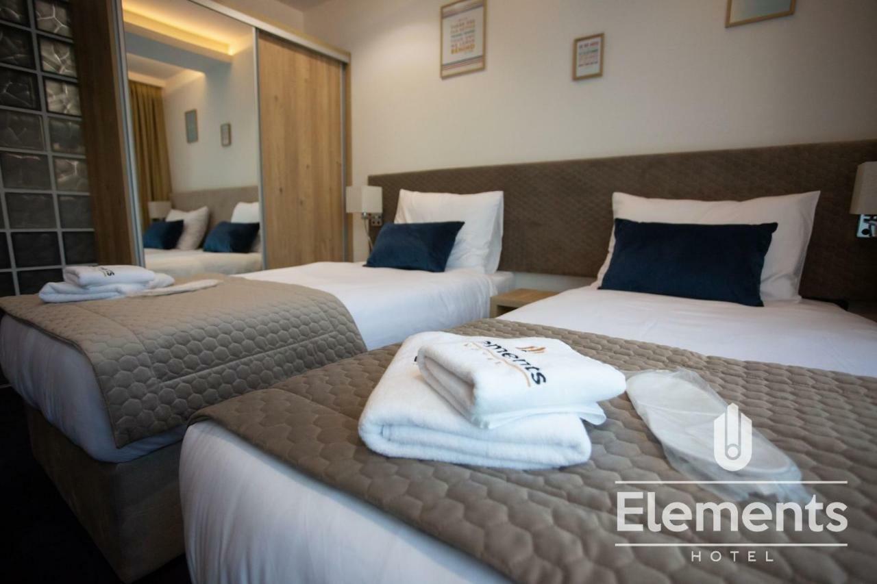 Hotel Elements โนวีปาซาร์ ภายนอก รูปภาพ