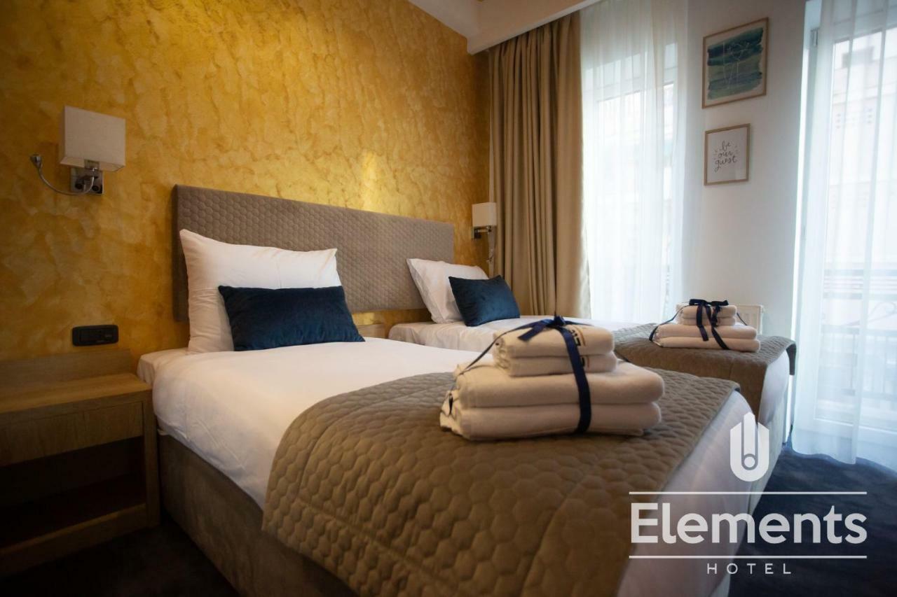 Hotel Elements โนวีปาซาร์ ภายนอก รูปภาพ