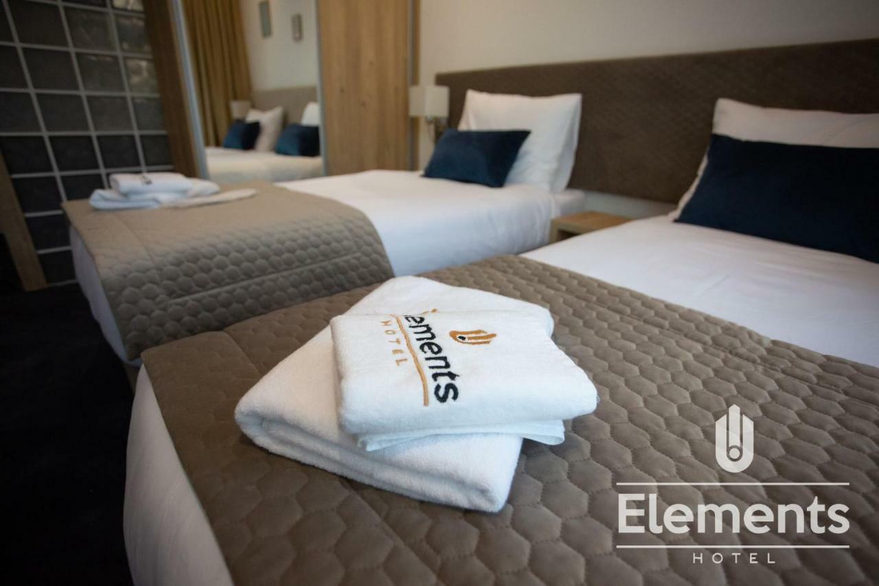 Hotel Elements โนวีปาซาร์ ภายนอก รูปภาพ