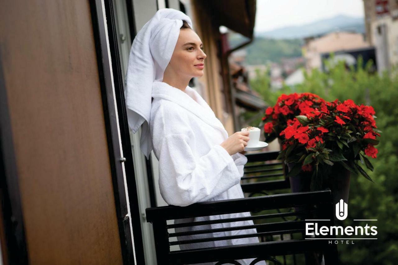Hotel Elements โนวีปาซาร์ ภายนอก รูปภาพ