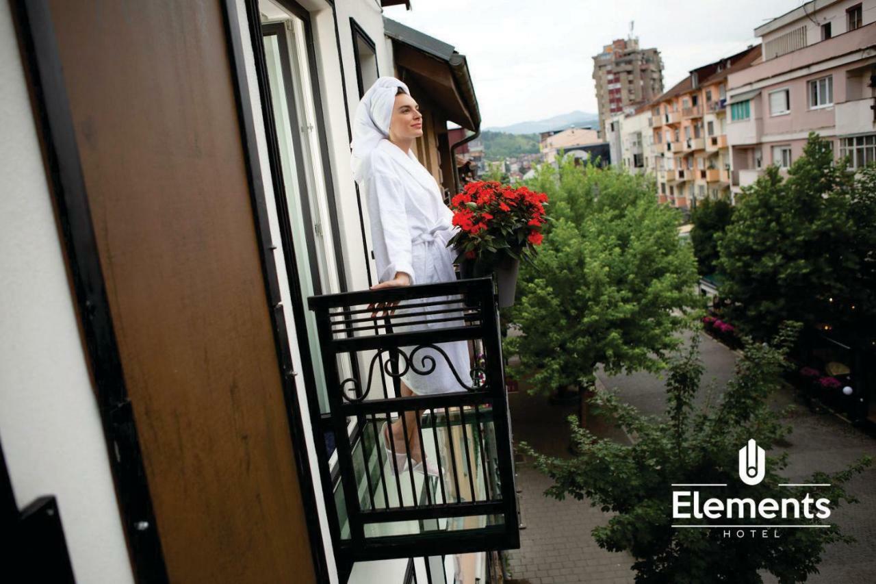 Hotel Elements โนวีปาซาร์ ภายนอก รูปภาพ
