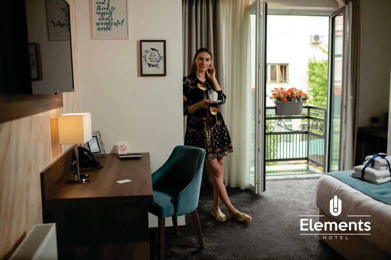 Hotel Elements โนวีปาซาร์ ภายนอก รูปภาพ